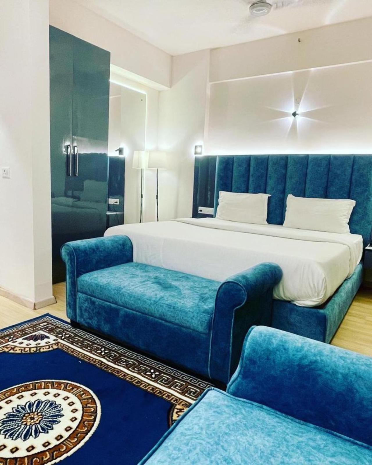 Aparthotel The Grace Residency - Gomtinagar, Lucknow Extérieur photo